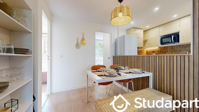 Chambre - 10 m² - 1 pièce