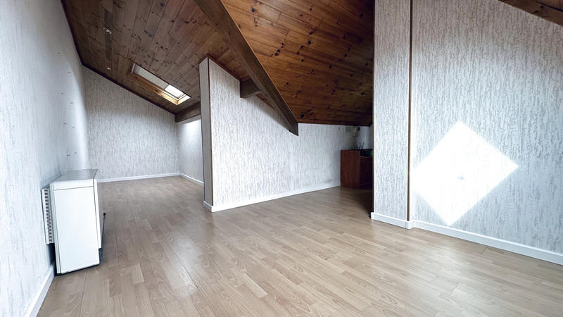 Maison - 98 m² - 6 pièces