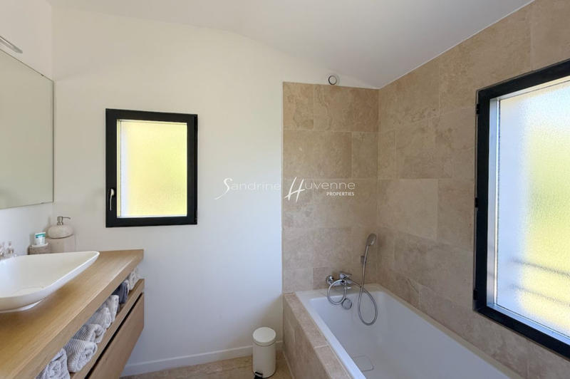 Maison - 135 m² - 4 pièces