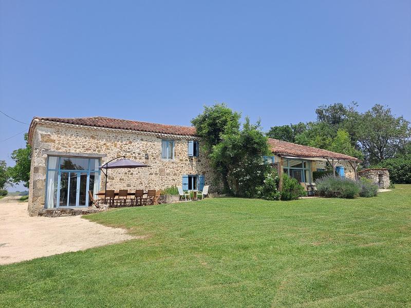 Maison - 550 m² - 16 pièces