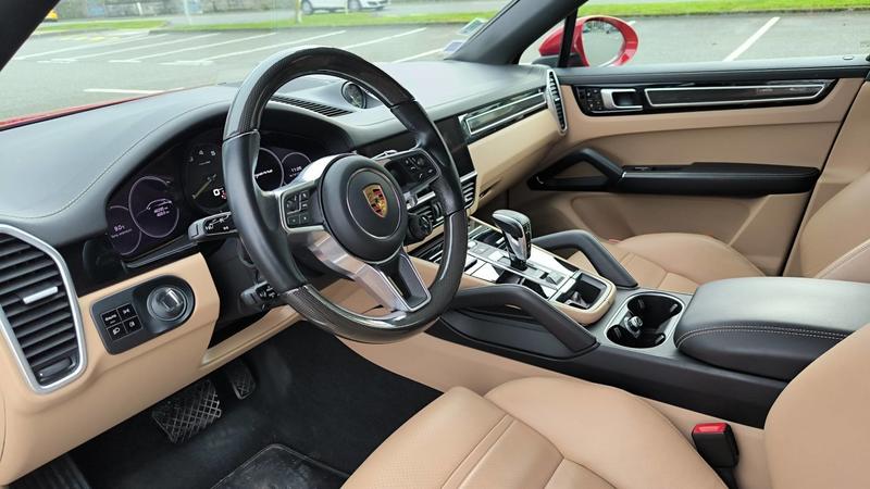 Porsche Cayenne Coupé III 3.0 V6 24v 461 E-Hybrid Awd 340 n/A - Entretien constructeur