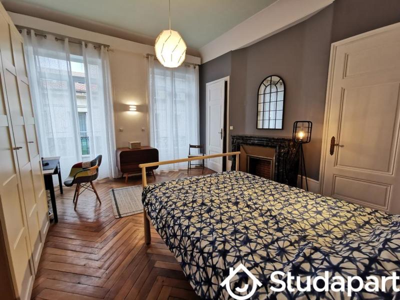 Chambre - 16 m² - 1 pièce