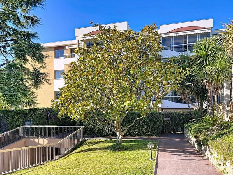 Appartement - 83 m² - 3 pièces