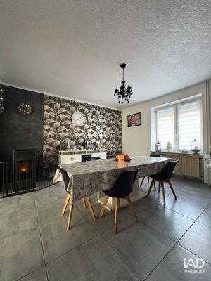 Maison - 211 m² - 6 pièces