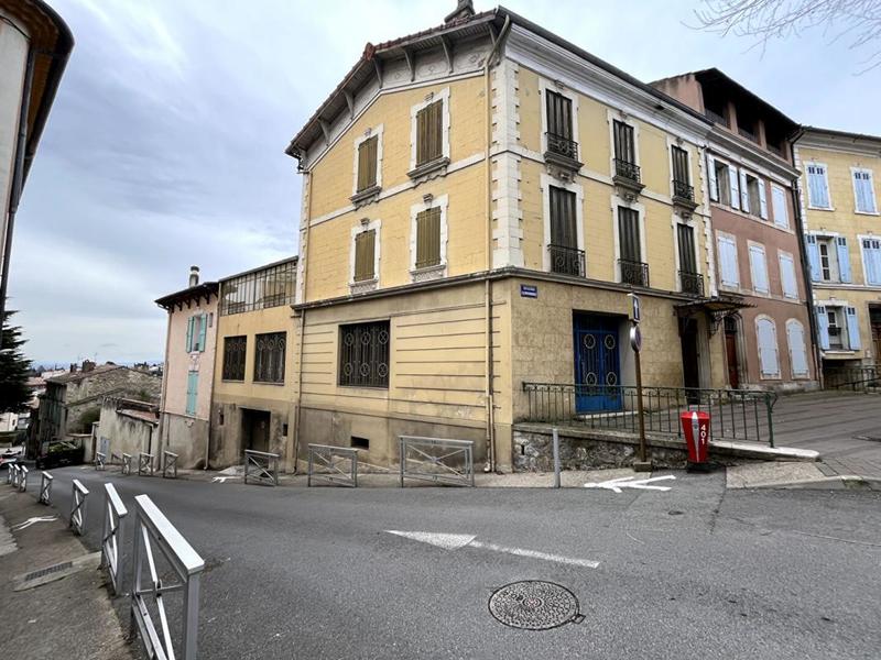 Immeuble - 240 m² - 10 pièces