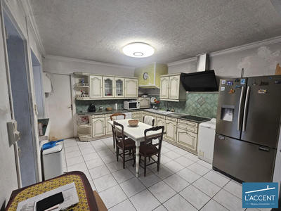 Maison - 100 m² - 3 pièces