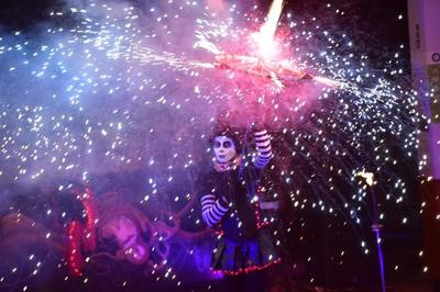 Spectacle de feu - Swing, bretelles et étincelles