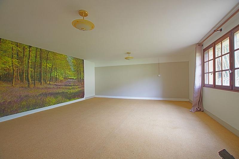 Villa - 268 m² - 10 pièces