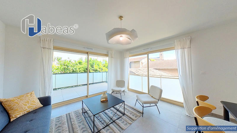 Appartement - 81 m² - 3 pièces