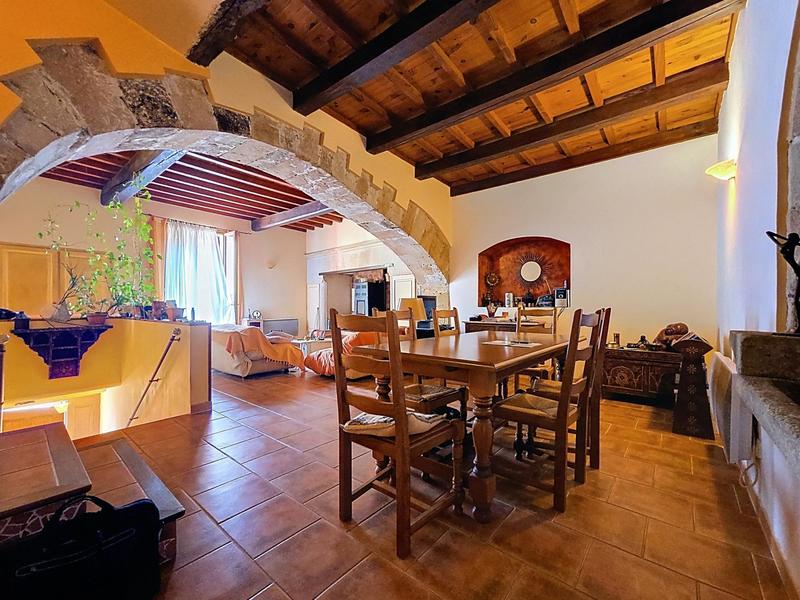 Maison de village - 205 m² - 9 pièces