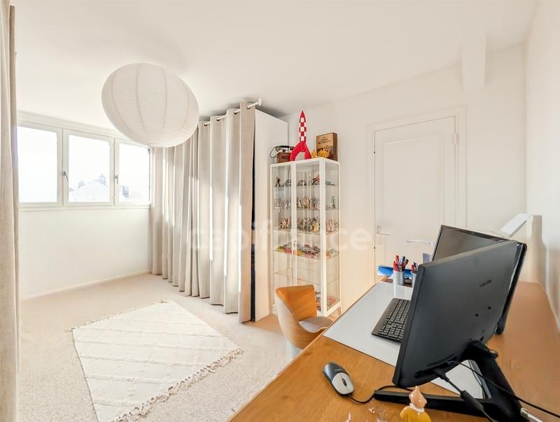 Maison - 185 m² - 5 pièces