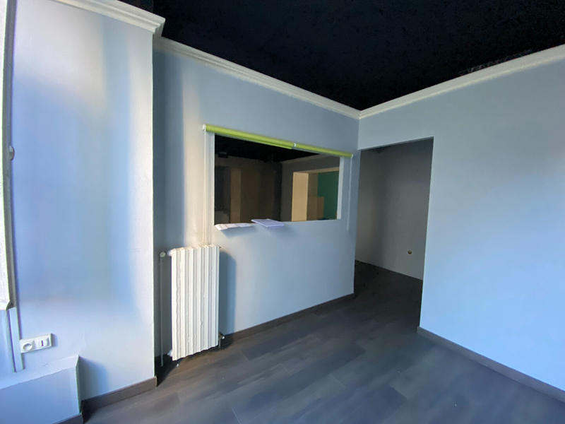 Local commercial - 110 m² - 4 pièces