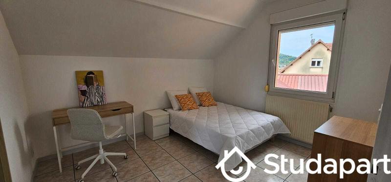 Chambre - 12 m² - 1 pièce