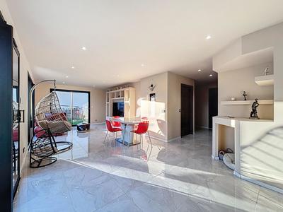 Maison - 117 m² - 5 pièces