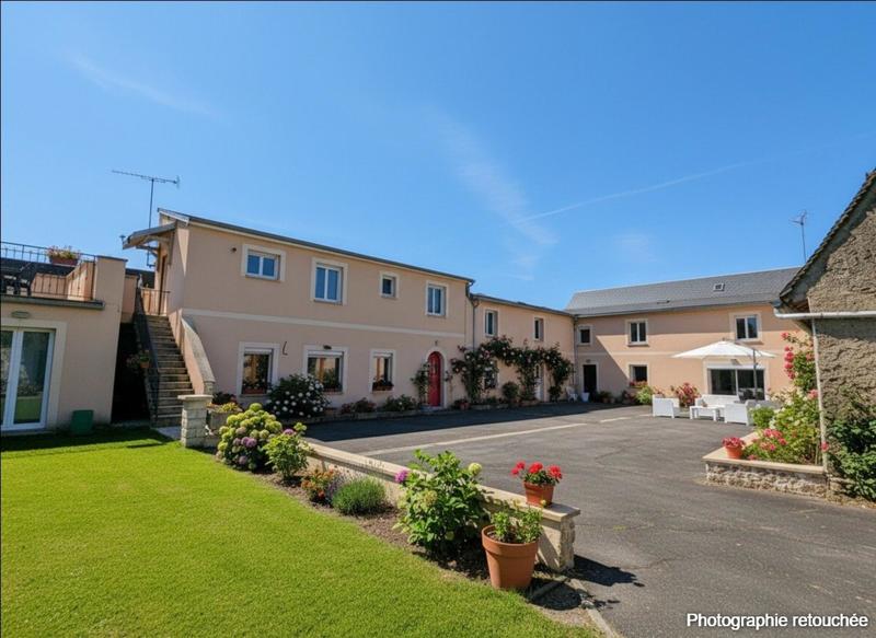 Maison - 429 m² - 20 pièces