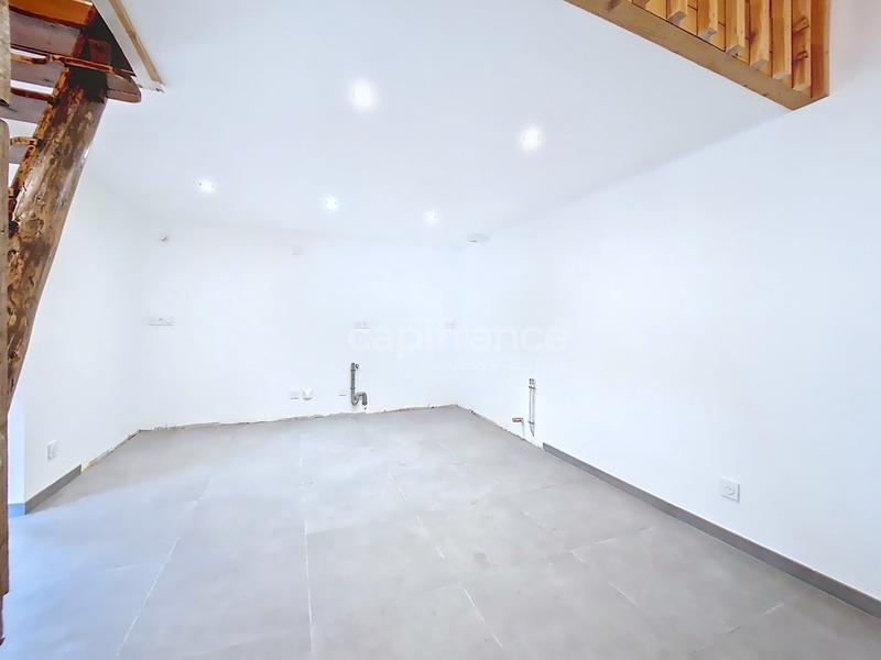 Appartement - 98 m² - 4 pièces