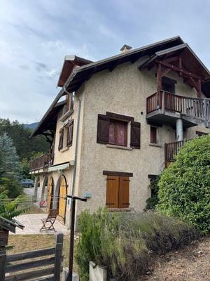 Maison - 171 m² - 6 pièces