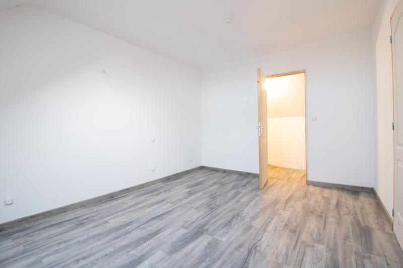 Maison - 105 m² - 6 pièces