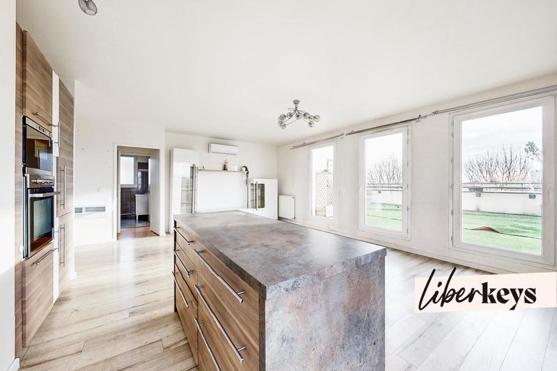 Appartement - 83 m² - 4 pièces