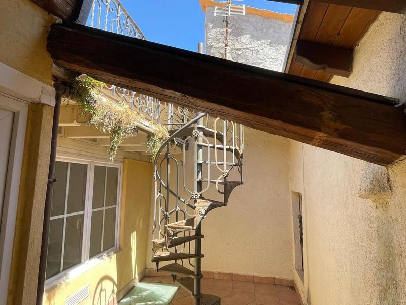 Maison de village - 200 m² - 5 pièces