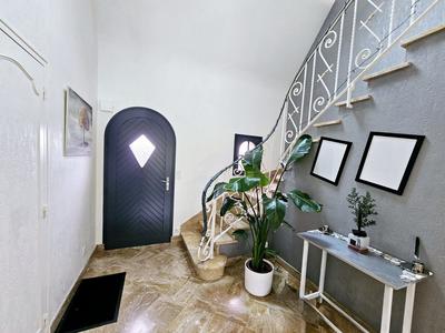 Maison - 142 m² - 6 pièces