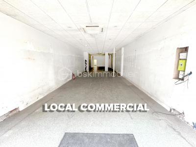 Local commercial - 646 m² - 21 pièces