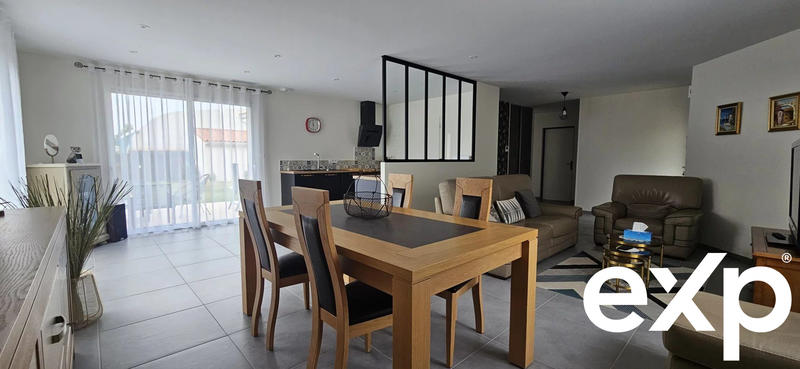 Maison - 121 m² - 5 pièces