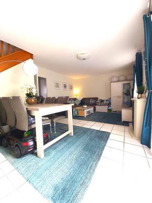 Maison - 81 m² - 6 pièces