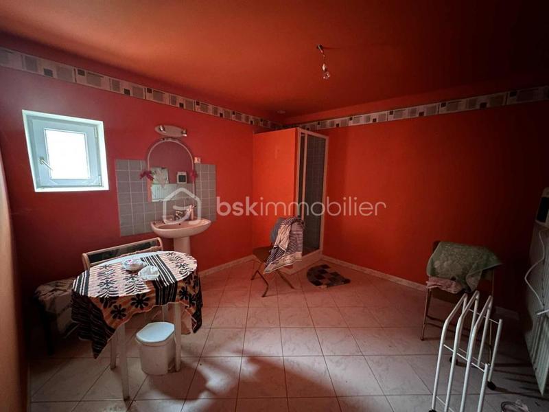 Maison traditionnelle - 223 m² - 10 pièces