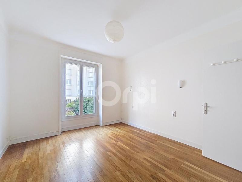 Appartement - 138 m² - 4 pièces