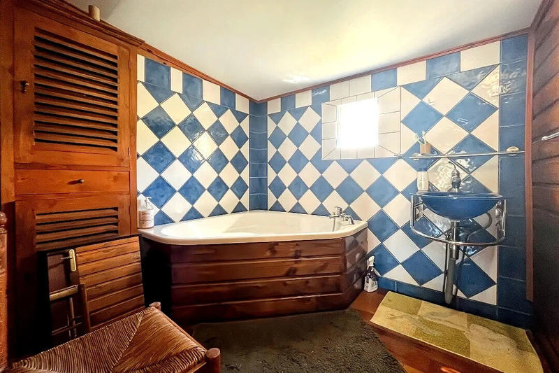 Maison - 95 m² - 5 pièces