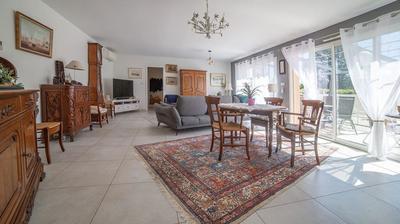 Maison - 133 m² - 6 pièces