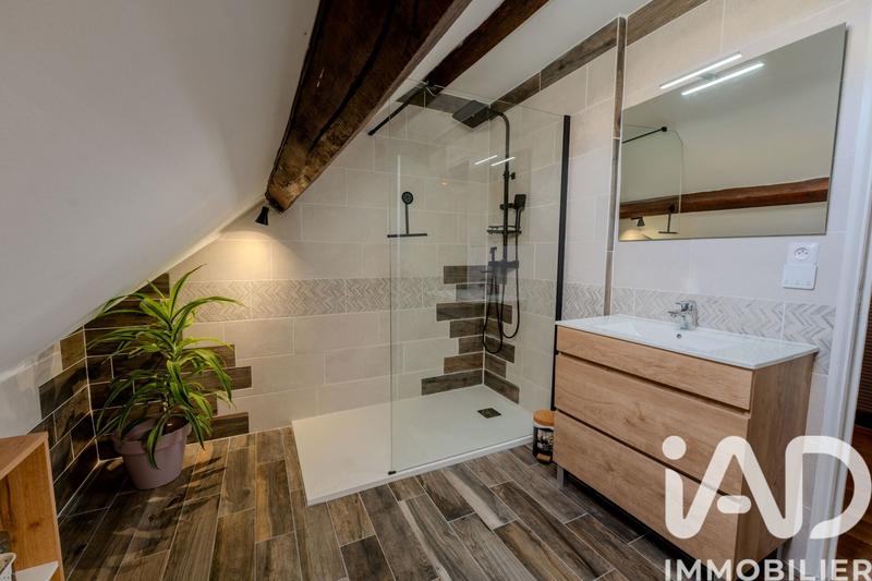 Maison - 250 m² - 9 pièces