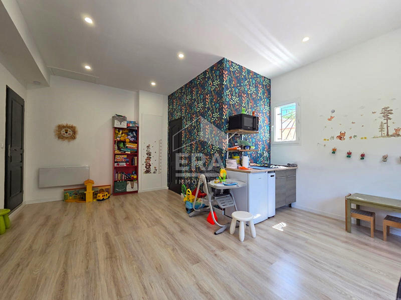 Maison - 194 m² - 6 pièces