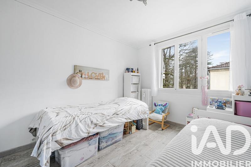 Appartement - 90 m² - 4 pièces