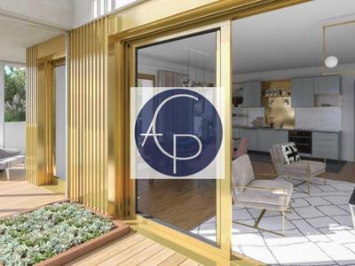 Appartement - 195 m² - 5 pièces