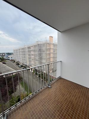 Appartement - 97 m² - 3 pièces