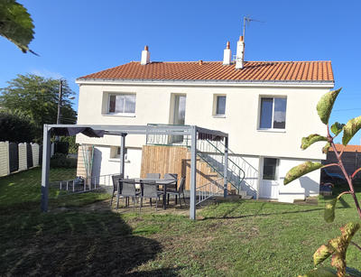 Maison - 85 m² - 4 pièces