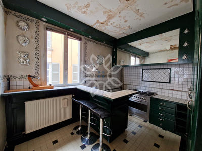 Triplex - 135 m² - 9 pièces