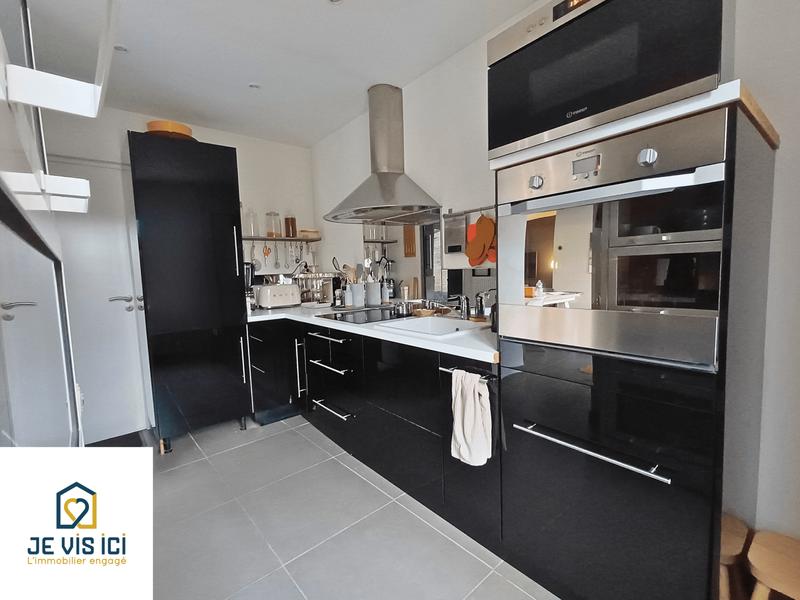 Maison - 98 m² - 4 pièces