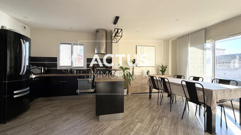 Maison - 101 m² - 5 pièces