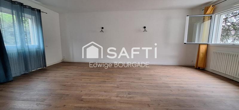 Maison - 238 m² - 6 pièces