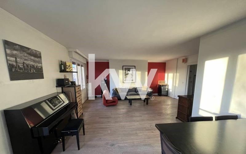 Appartement - 127 m² - 6 pièces