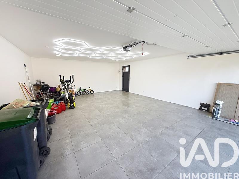 Maison - 255 m² - 7 pièces