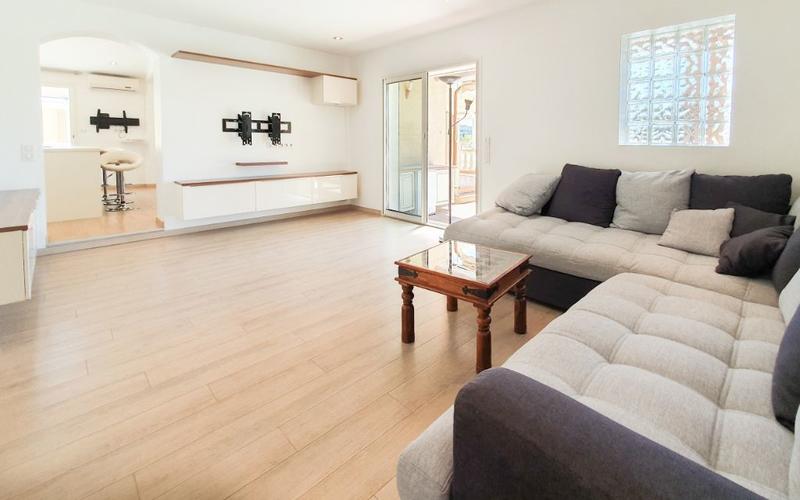 Villa - 201 m² - 8 pièces