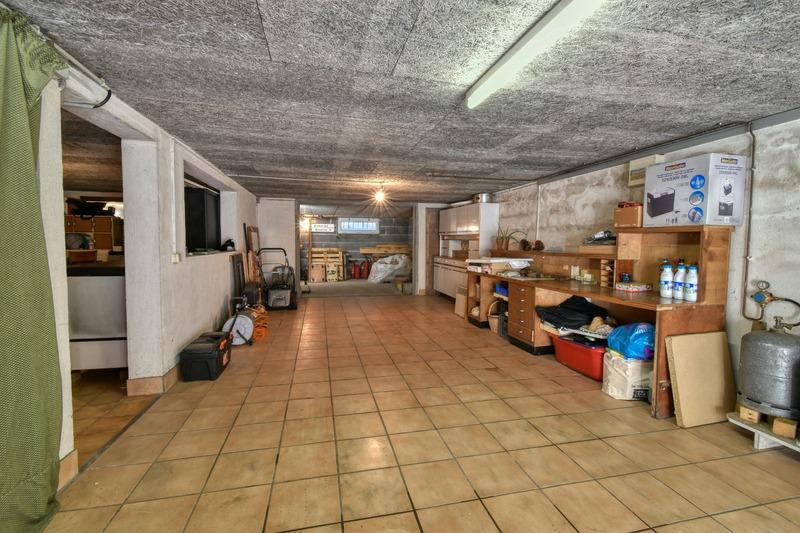 Maison - 148 m² - 6 pièces