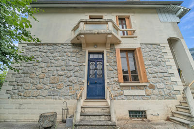 Maison - 107 m² - 5 pièces