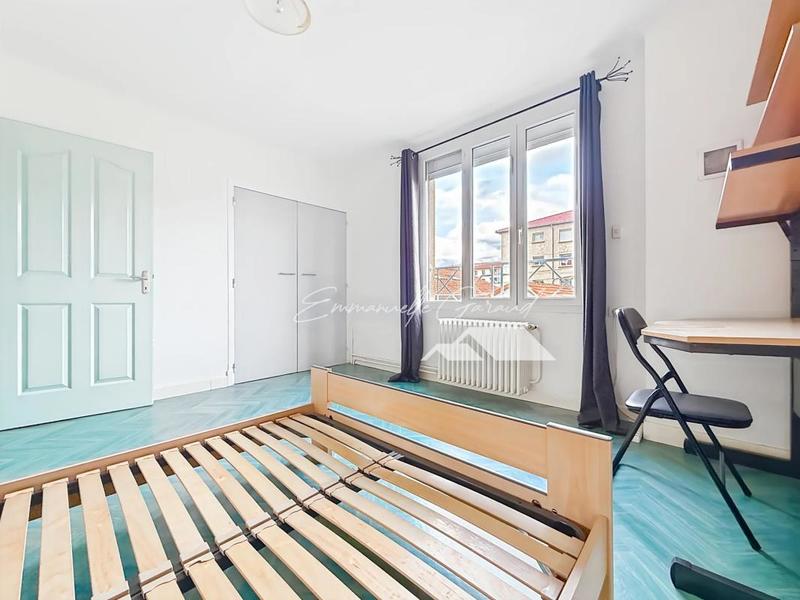 Appartement - 140 m² - 6 pièces