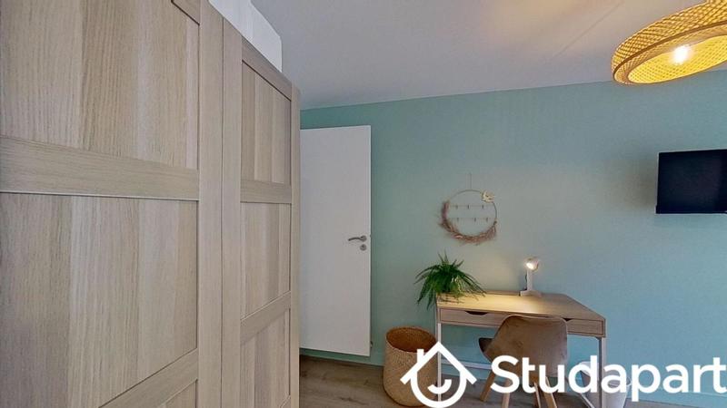 Chambre - 12 m² - 1 pièce