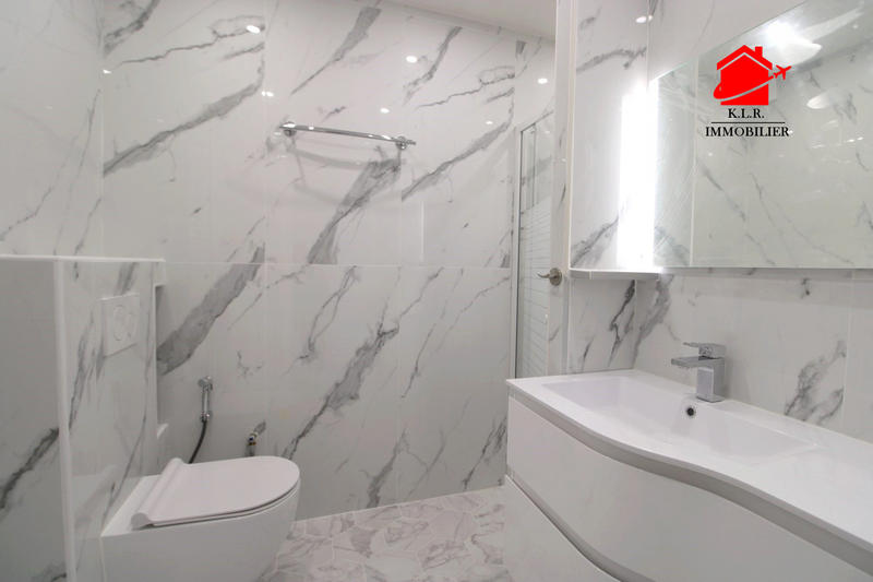 Appartement - 80 m² - 3 pièces